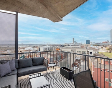 1001 Belleview Street - Photo Thumbnail 16