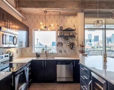1001 Belleview Street - Photo Thumbnail 1