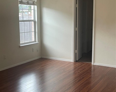 6716 Barred Owl Road - Photo Thumbnail 13