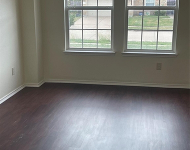 6716 Barred Owl Road - Photo Thumbnail 3