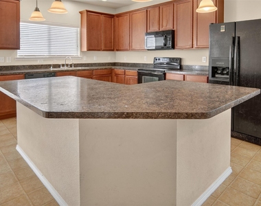 2917 Yoakum Street - Photo Thumbnail 12