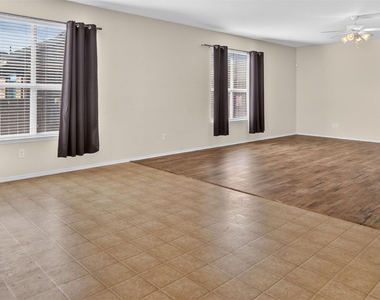 2917 Yoakum Street - Photo Thumbnail 6