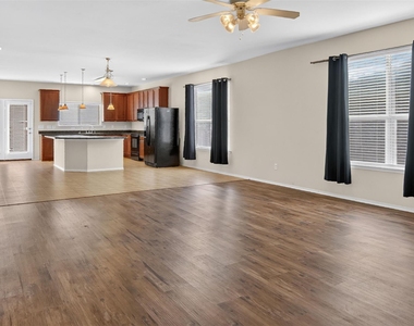 2917 Yoakum Street - Photo Thumbnail 5