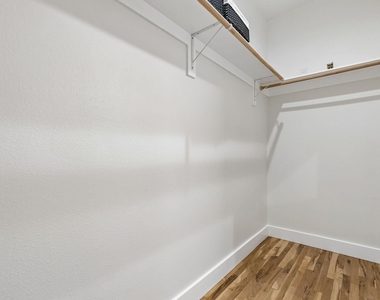 5021 Bryan Street - Photo Thumbnail 9