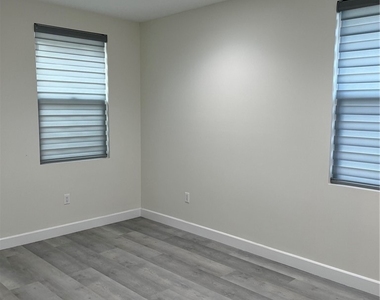 771 King Street - Photo Thumbnail 6