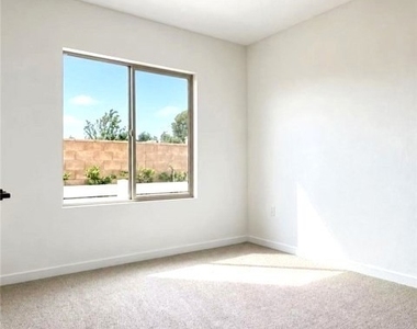 1313 N Pinecrest Paseo - Photo Thumbnail 14