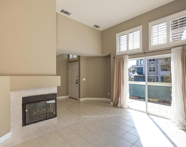 935 Goodman Avenue - Photo Thumbnail 1