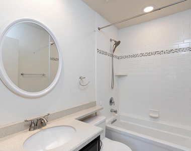 935 Goodman Avenue - Photo Thumbnail 20