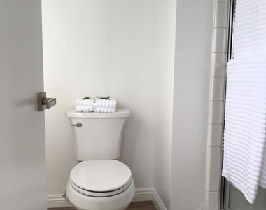 10152 Norwalk Street - Photo Thumbnail 20