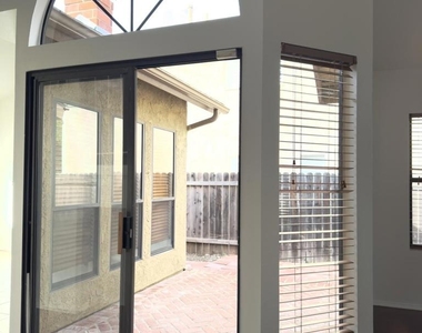 10152 Norwalk Street - Photo Thumbnail 7