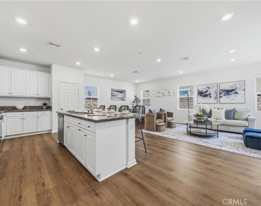 3966 E Catalina Street - Photo Thumbnail 10