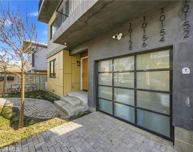 10156 Regent - Photo Thumbnail 3
