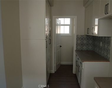 413 W Duarte Road - Photo Thumbnail 19