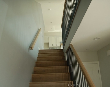 413 W Duarte Road - Photo Thumbnail 8