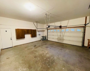 1050 Falcon Court - Photo Thumbnail 27
