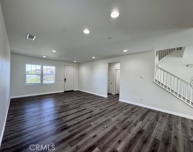 30197 Slate Street - Photo Thumbnail 9