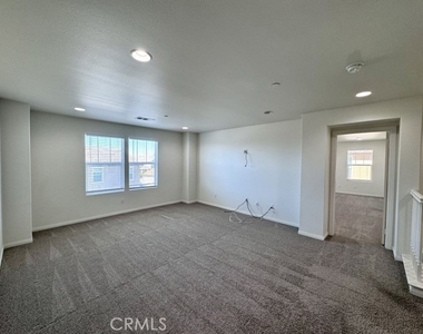 30197 Slate Street - Photo Thumbnail 32