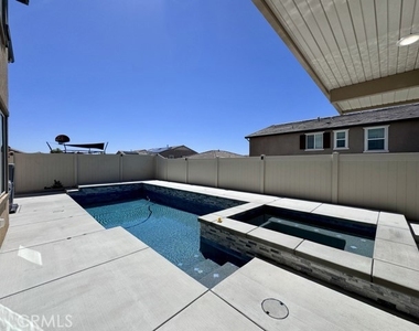 30197 Slate Street - Photo Thumbnail 60
