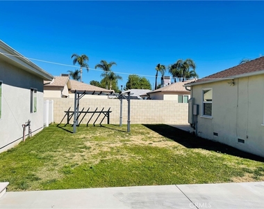 8465 Quartz Avenue - Photo Thumbnail 15