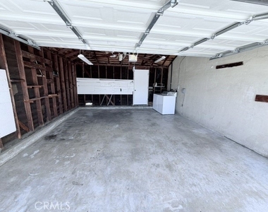 8465 Quartz Avenue - Photo Thumbnail 16