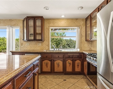 27964 Redwood Glen Road - Photo Thumbnail 14