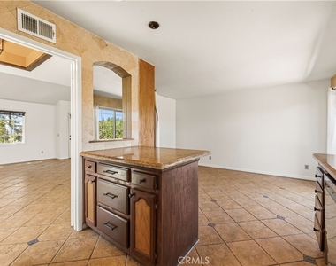 27964 Redwood Glen Road - Photo Thumbnail 15
