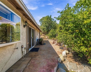 27964 Redwood Glen Road - Photo Thumbnail 39