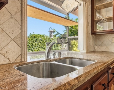 27964 Redwood Glen Road - Photo Thumbnail 16