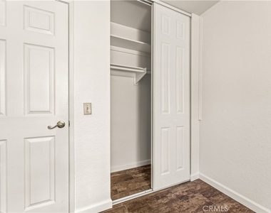 27964 Redwood Glen Road - Photo Thumbnail 9