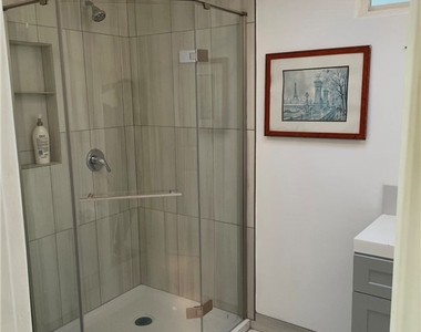 2602 Colby Avenue - Photo Thumbnail 7