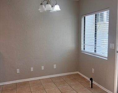 21815 Parker Place - Photo Thumbnail 10