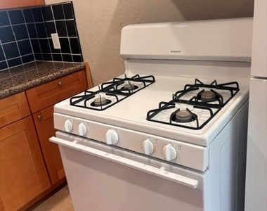 21815 Parker Place - Photo Thumbnail 4