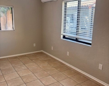 21815 Parker Place - Photo Thumbnail 12