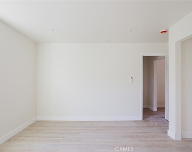 5426 Sale Avenue - Photo Thumbnail 23