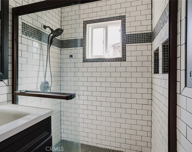 18328 Gresham Street - Photo Thumbnail 28