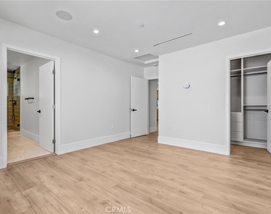 7508 Claire Avenue - Photo Thumbnail 23