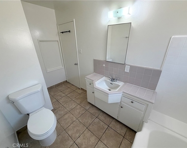 6351 Templeton Street - Photo Thumbnail 9
