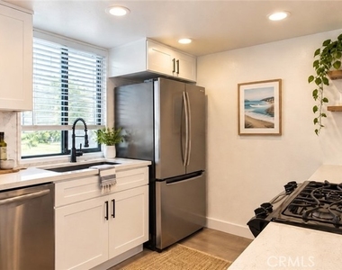 2609 Nelson - Photo Thumbnail 6