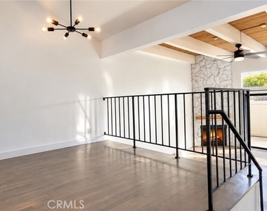 2609 Nelson - Photo Thumbnail 3