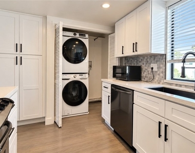 2609 Nelson - Photo Thumbnail 7