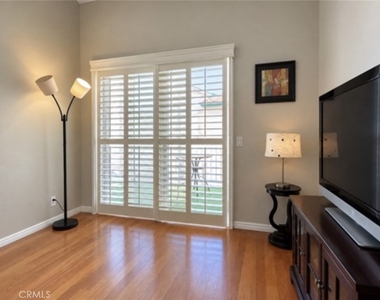 11123 Barnwall Street - Photo Thumbnail 7