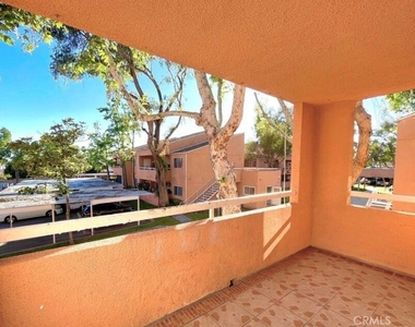 12601 Van Nuys - Photo Thumbnail 7