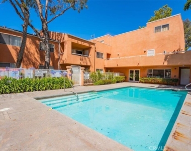 12601 Van Nuys - Photo Thumbnail 10