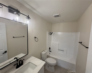 2892 Heller - Photo Thumbnail 13
