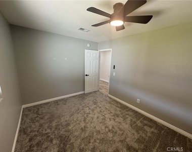 2892 Heller - Photo Thumbnail 12