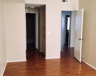 720 W 4th St - Photo Thumbnail 29