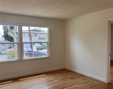 12725 La Cuarta Street - Photo Thumbnail 24