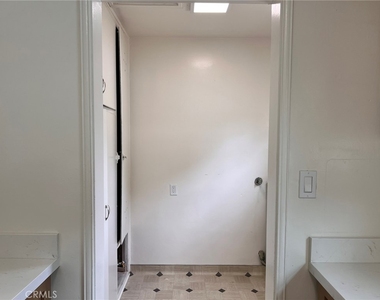12725 La Cuarta Street - Photo Thumbnail 12