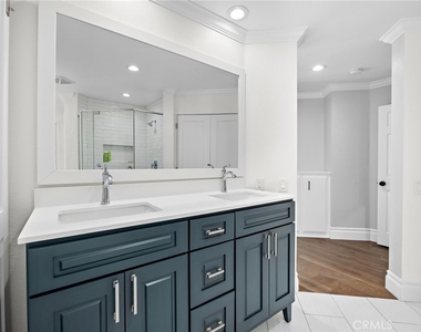 2463 Irvine - Photo Thumbnail 25