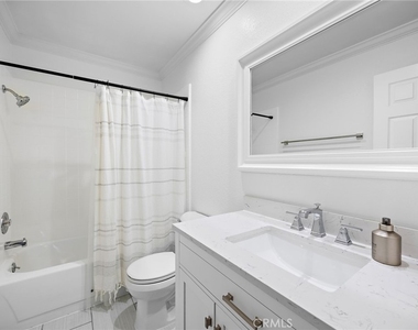 2463 Irvine - Photo Thumbnail 19